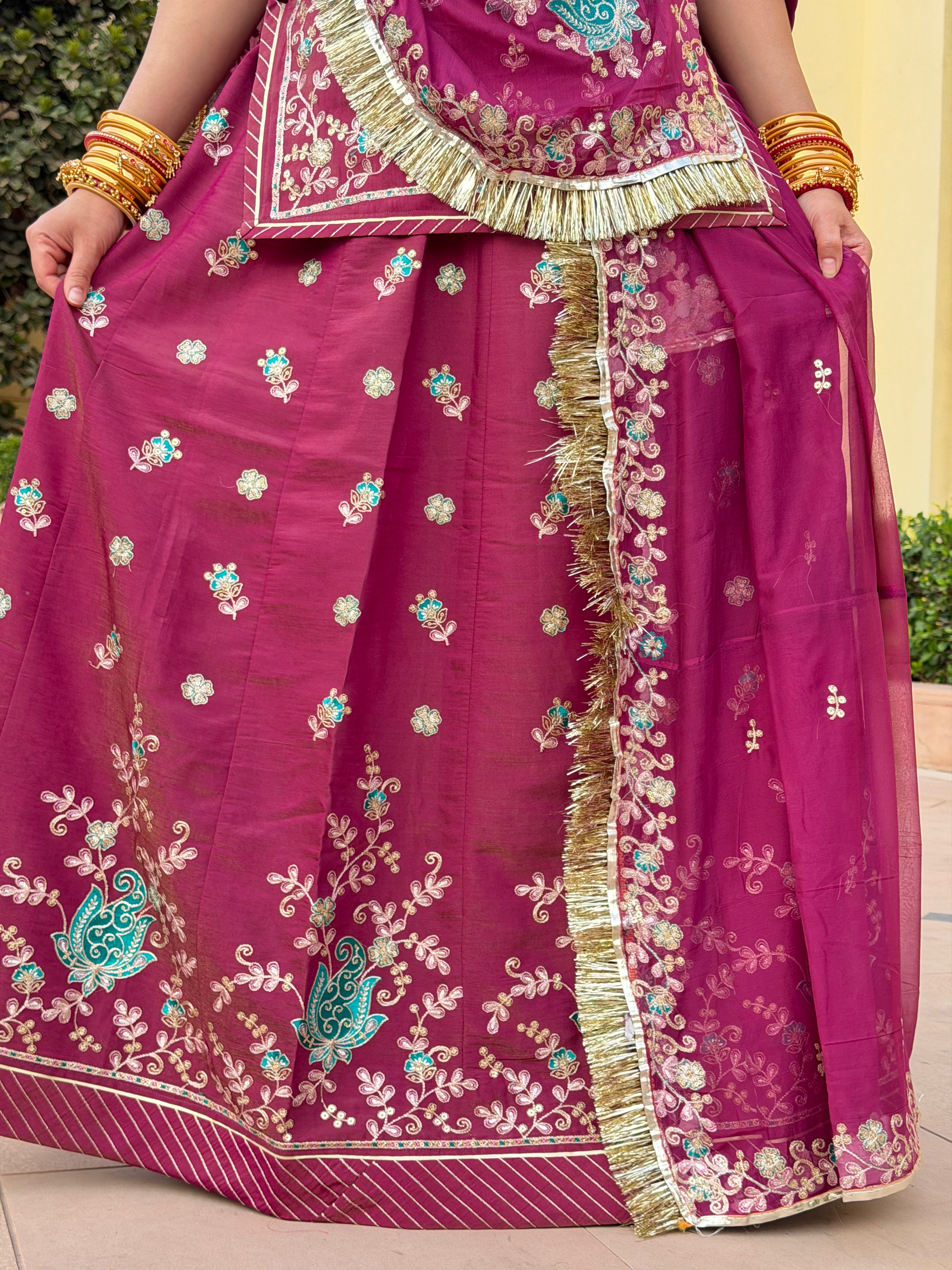 Luxury Royal Magenta - Shimmer Hamrahi Odhna with Intricate Zari Embroidery & Peacock Motifs