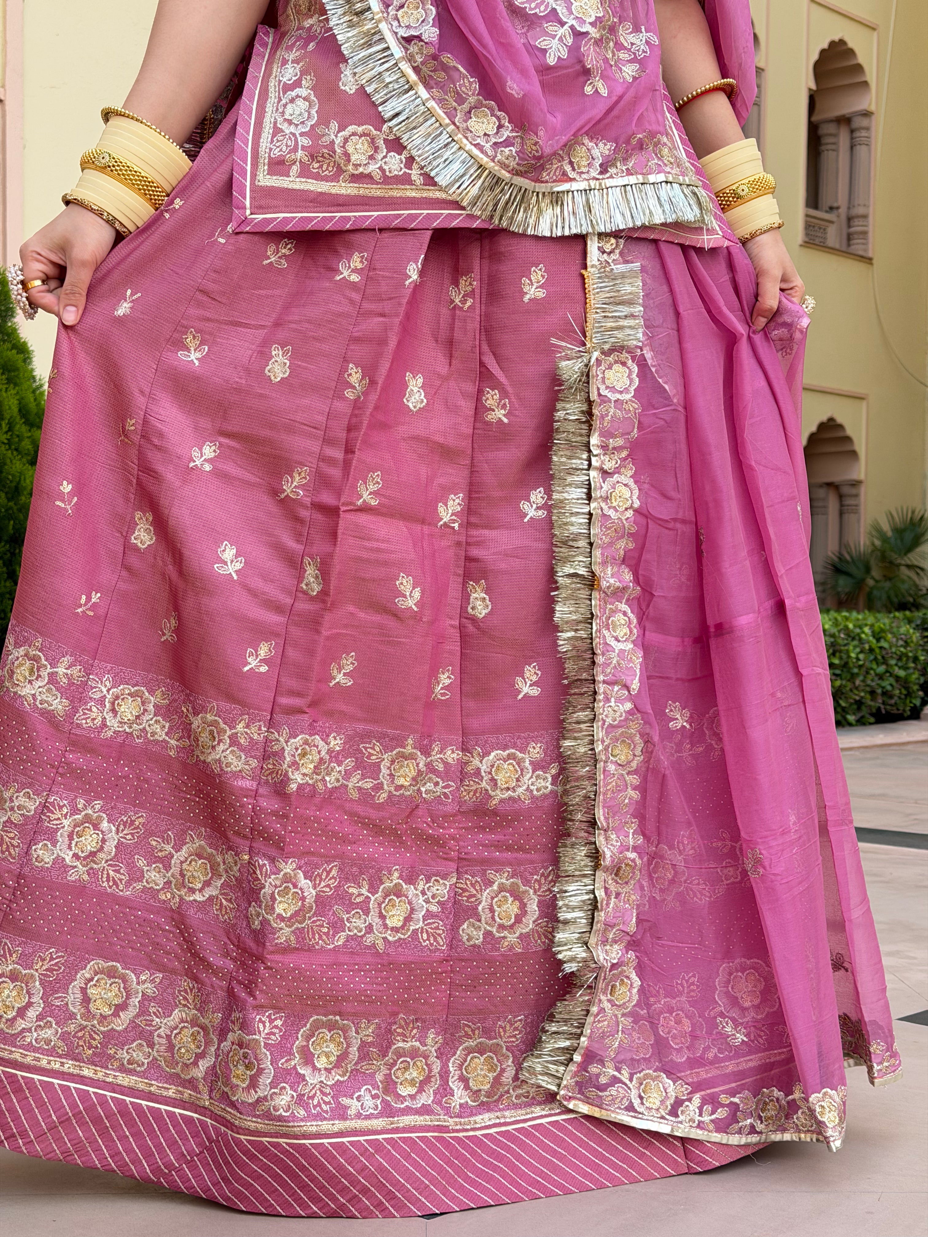 Elegant Blush Pink - Suit with Hamrahi Odhna with Intricate Floral Zari Embroidery & Luxury Fringe Border