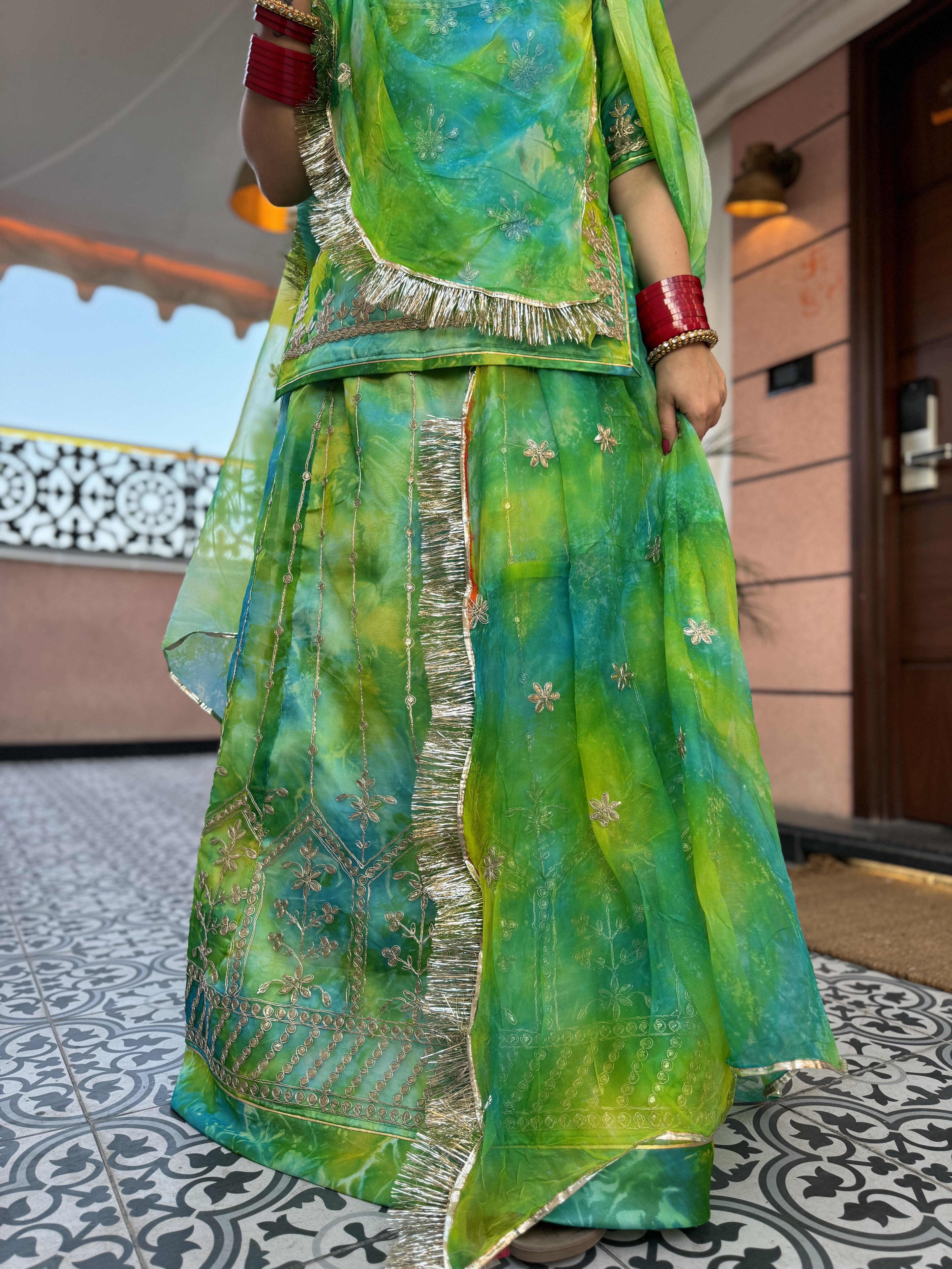 Emerald Elegance: Green Tie Dye Poshak