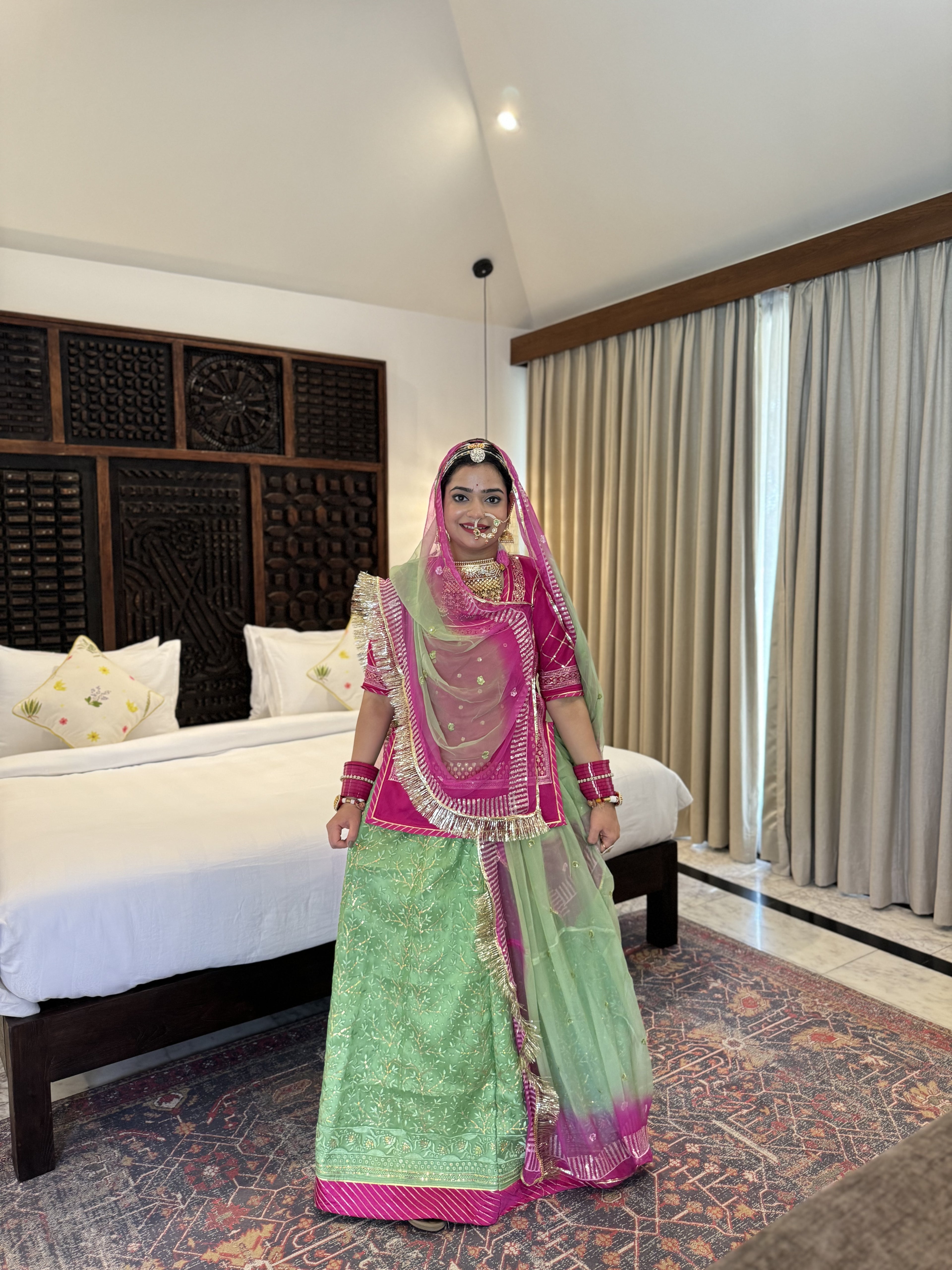 Pristine Pistachio: Organza Suit with Striking Contrast Odhna