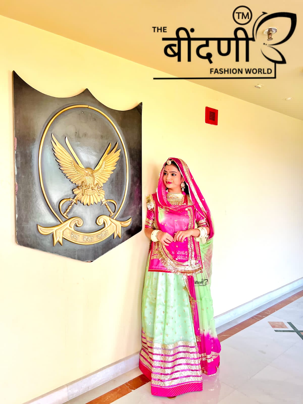 Meher Rang Poshak : Tissue Suit With Hamrahi Odhna