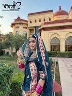 Zarreen Hamrahi : Velvet Suit With Hamrahi Odhna