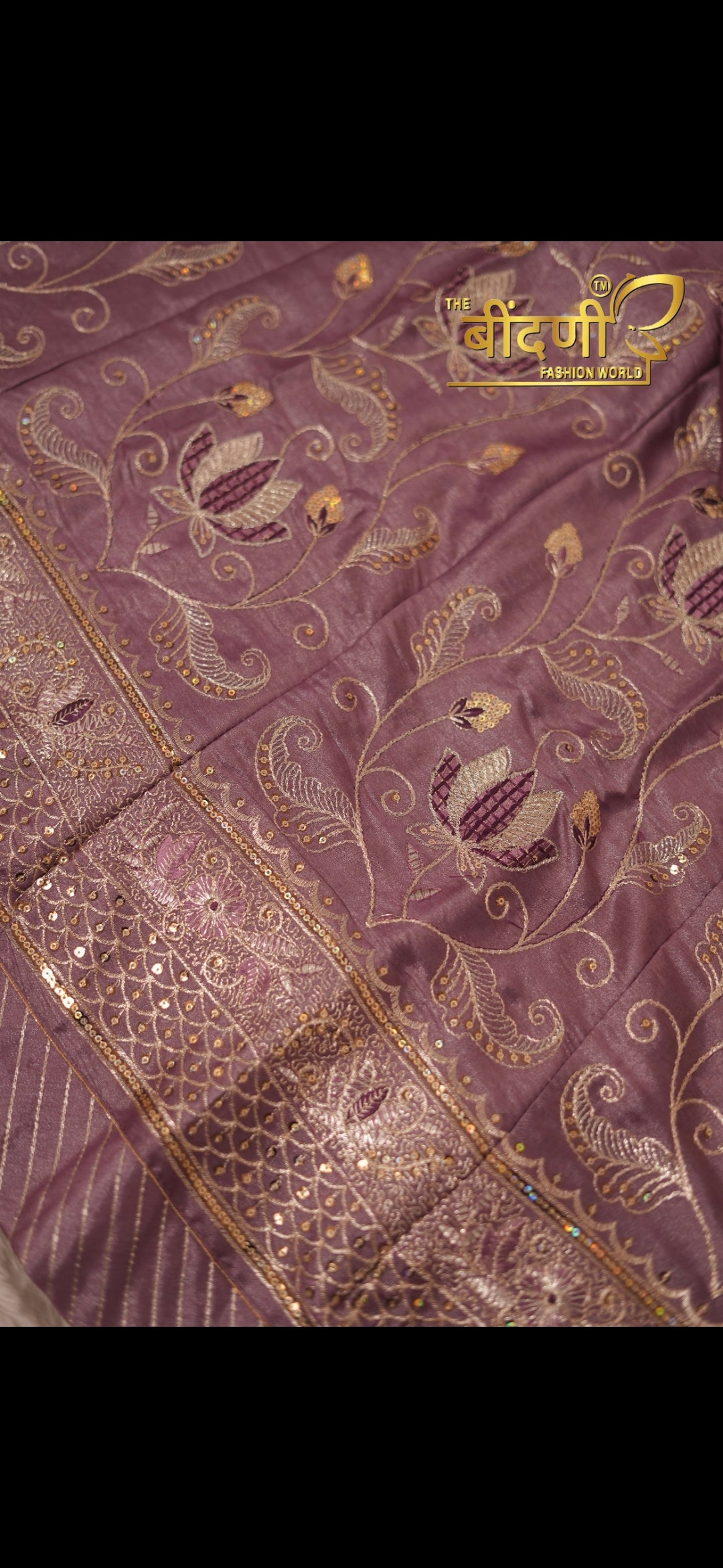 “Shahi Gulabiya – The Royal Wine Poshak With Hamrahi Odhna
