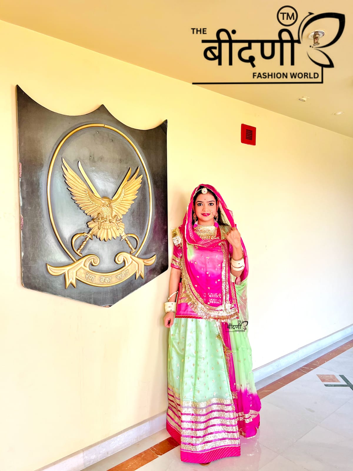 Meher Rang Poshak : Tissue Suit With Hamrahi Odhna