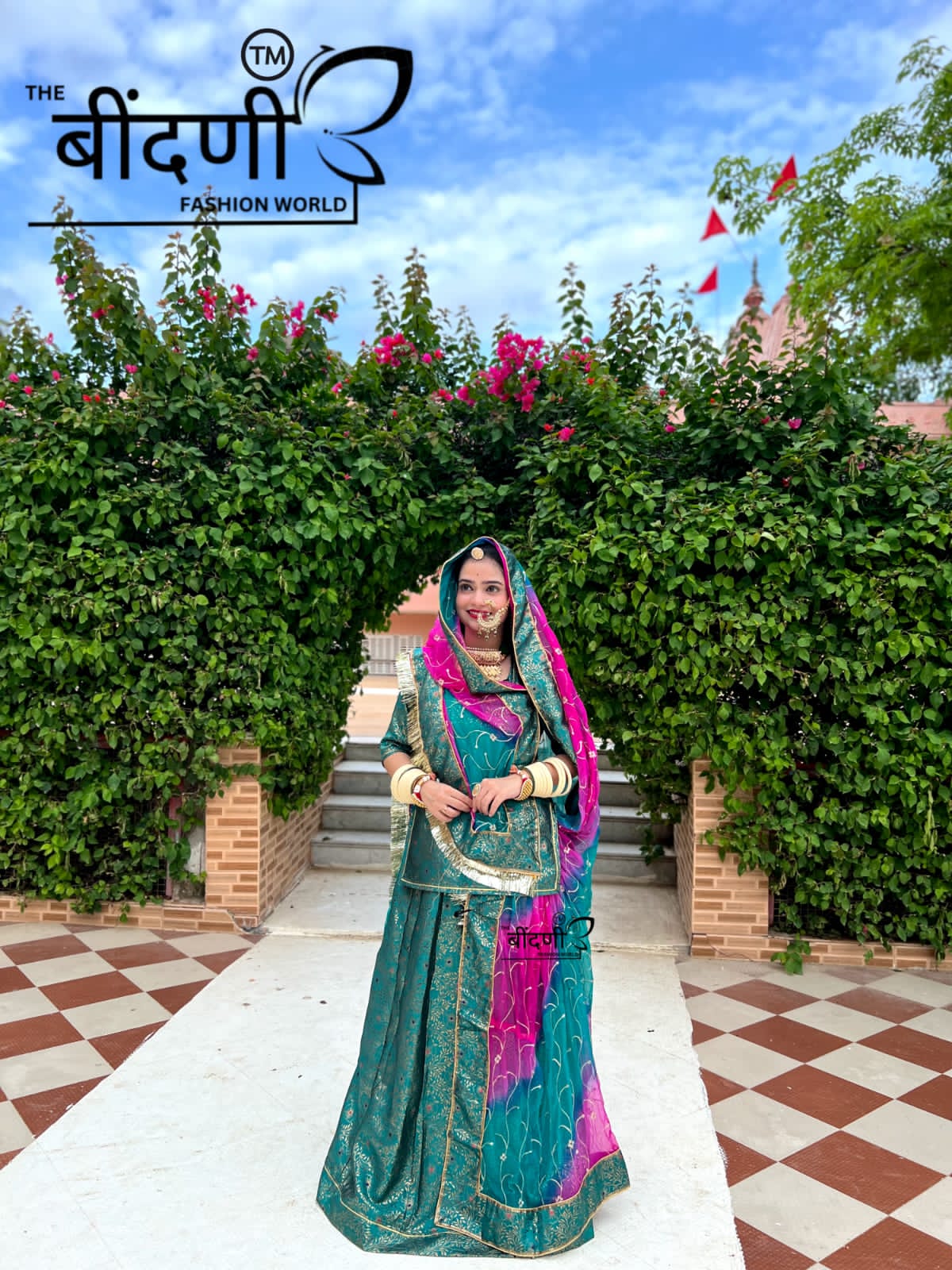 Shahi Gulzaar 🌿✨ - Jaykard Suit With Hamrahi Odhna