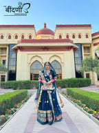 Zarreen Hamrahi : Velvet Suit With Hamrahi Odhna